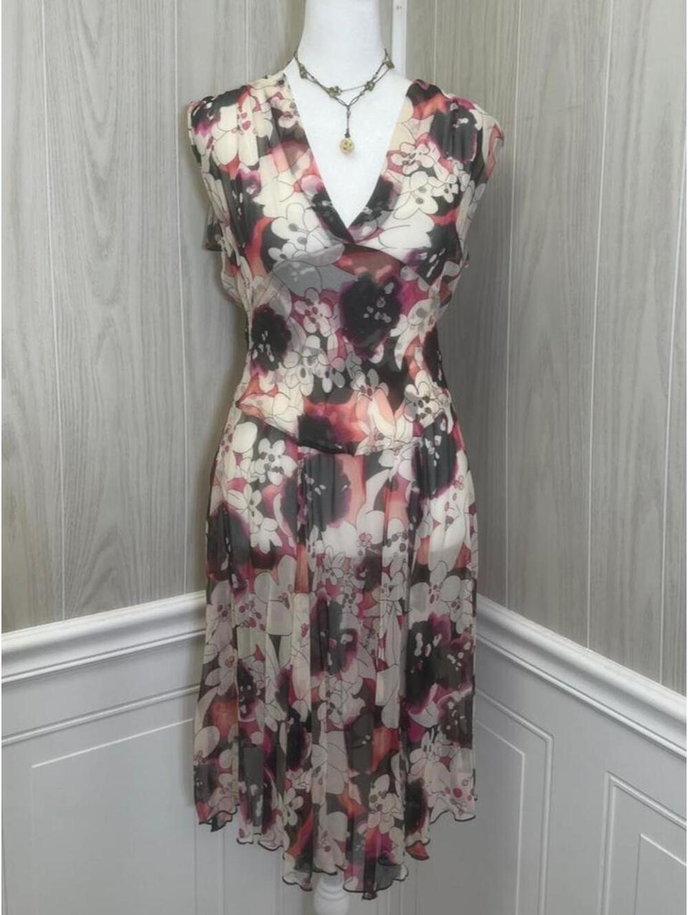 vintage NWT Y2K-era Diane von Furstenberg 100% silk chiffon sleeveless mididress